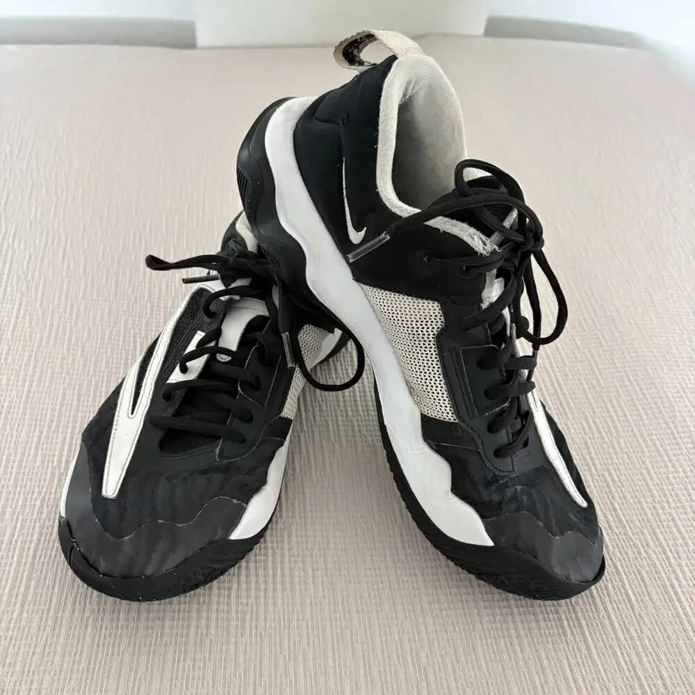 The Nike Giannis Immortality 3 Men's Sz 9 Basketball